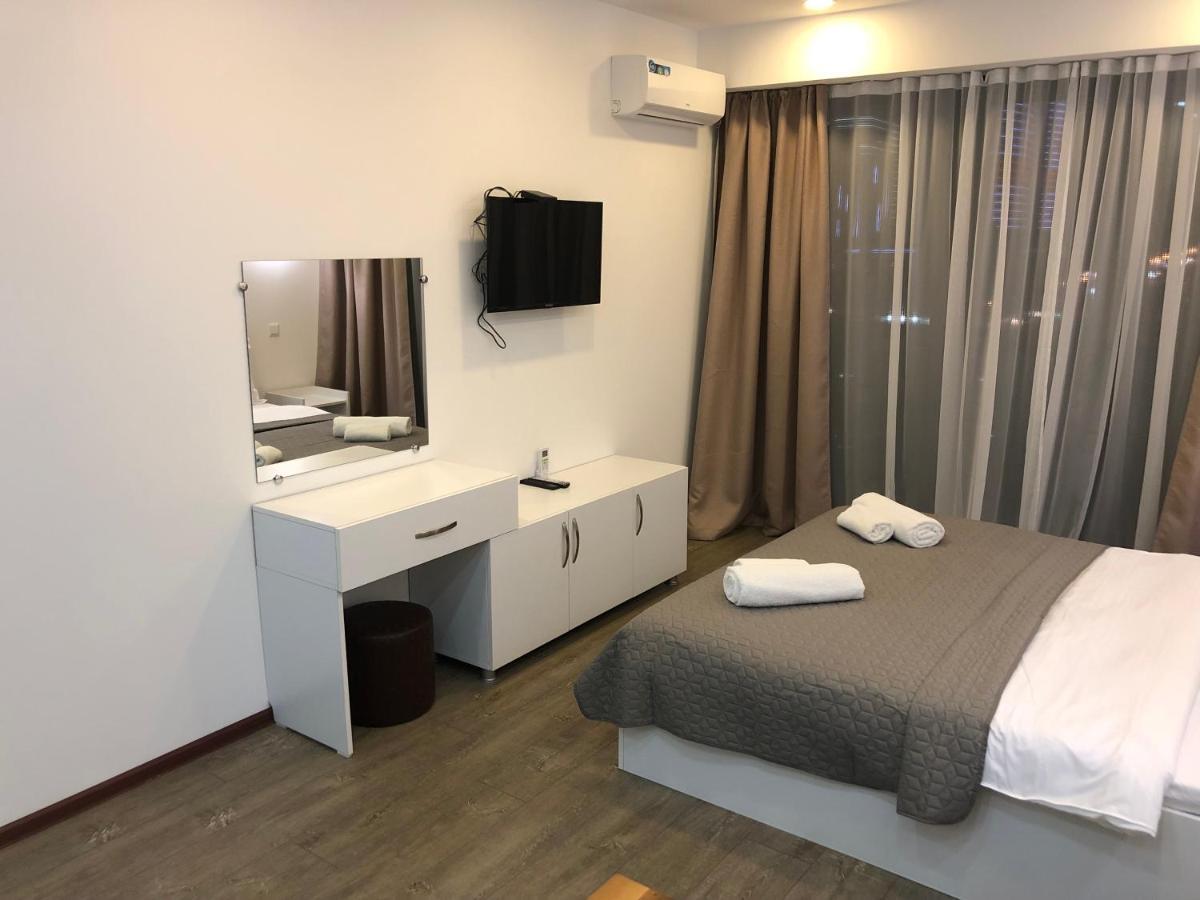 Panorama Beach Tower 바투미 외부 사진