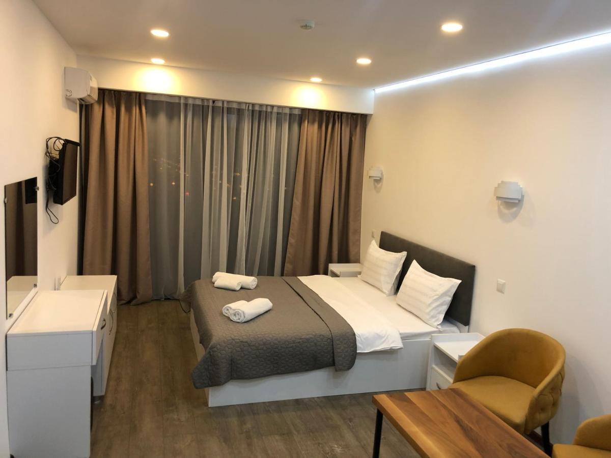 Panorama Beach Tower 바투미 외부 사진