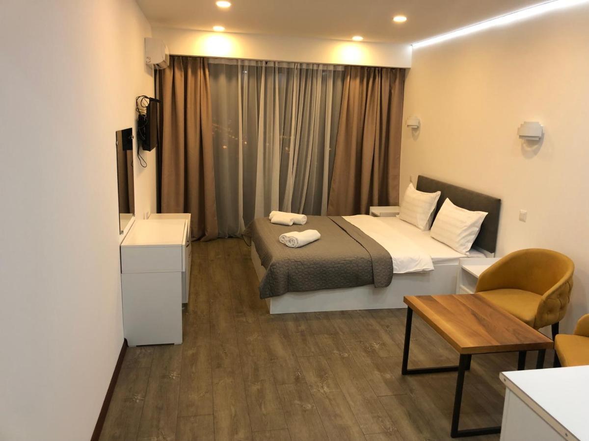 Panorama Beach Tower 바투미 외부 사진